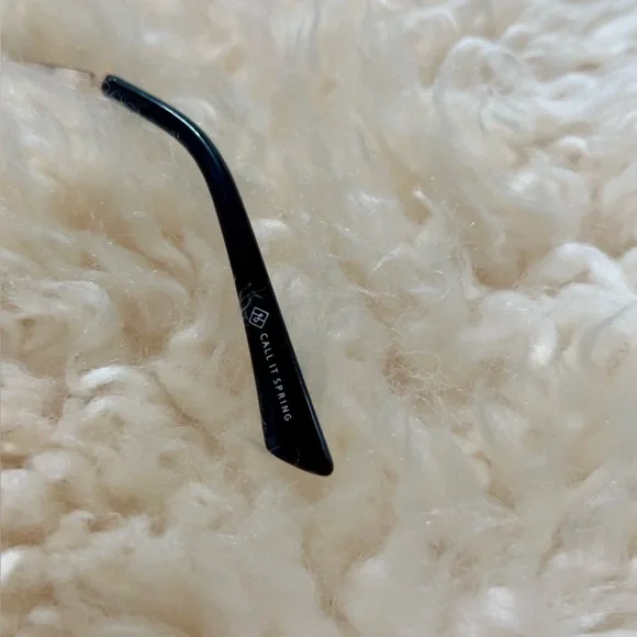 Call it Spring Sunglasses - Picture 3 of 7